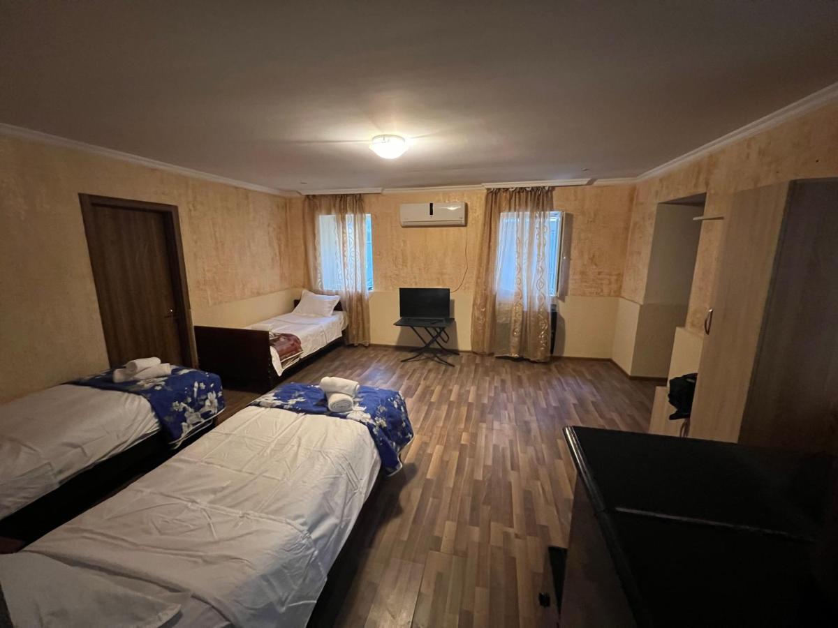 Cozy Apartment In The Centre Of คูทายสิ ภายนอก รูปภาพ
