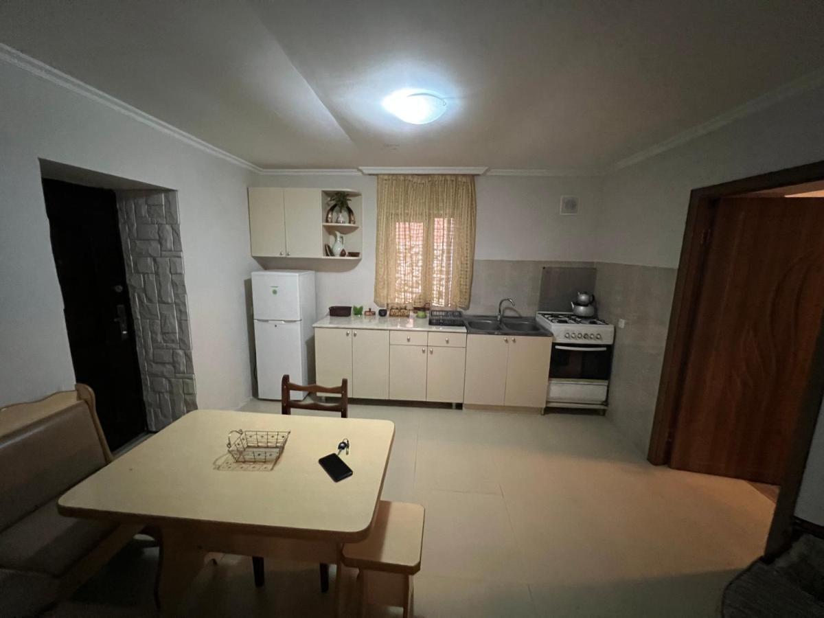 Cozy Apartment In The Centre Of คูทายสิ ภายนอก รูปภาพ
