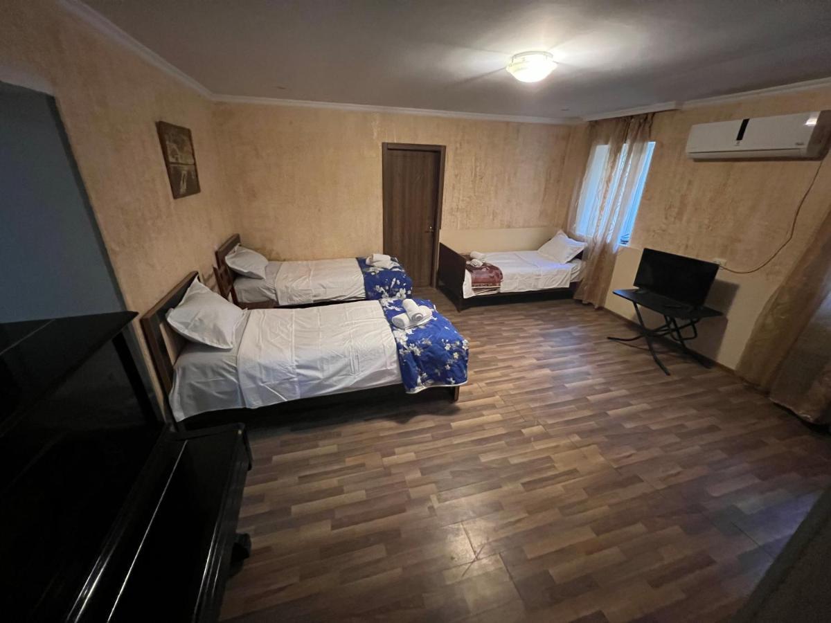 Cozy Apartment In The Centre Of คูทายสิ ภายนอก รูปภาพ